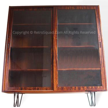 Danish Modern Brazilian Rosewood Bookcase or Display Case / Credenza from Hundevad of Denmark, Eames Mid-Century MCM Scandinavia 