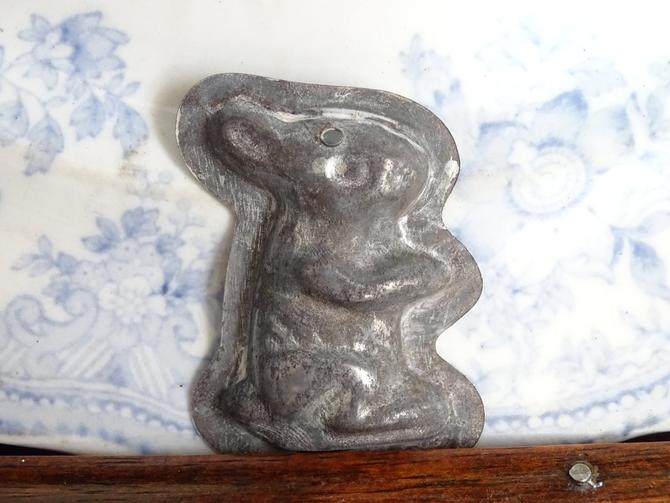 Antique Small Bunny Rabbit Butter Mold, Vintage Tin for Chocolate, Easter Ornament 