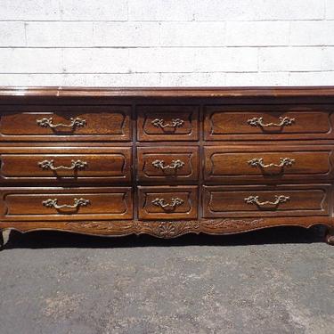 Dresser French Provincial Heritage Bombe Buffet Neoclassical Ornate Carved Wood Furniture Media Console Bedroom Storage CUSTOM PAINT AVAIL 