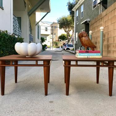 MID CENTURY MODERN Pair of End Tables 