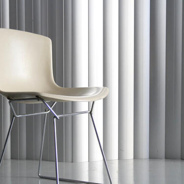 Early Fiberglass Chair by Harry Bertoia for Knoll