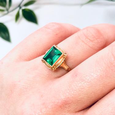 Vintage Ring, Gold Ring, 10 Karat Gold, 10K Gold Ring, Engagement Jewelry, Vintage Jewelry, Emerald Ring, Green and Gold, Promise Ring, Gold 