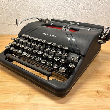 Black 1946 Smith-Corona Sterling Portable Speedline Typewriter, New Ribbon, Owner's Manual 