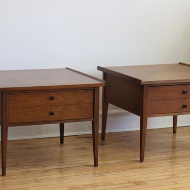 Pair of Mid Century Modern End Tables by American of Martinsville 
