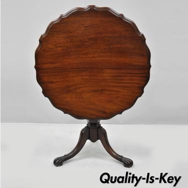 19th Century English Regency Carved Mahogany Pie Crust Tilt Top Occasional Table