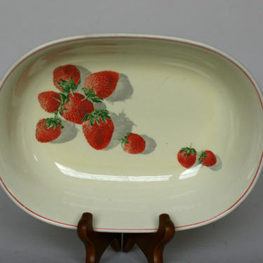 vintage Cavitt Shaw W S George strawberry shortcake serving bowl 