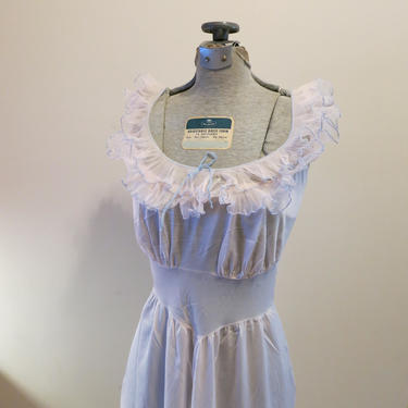 Vanity Fair 1950s night gown pink blue ruffle nightie fantasy lingerie 38 L 