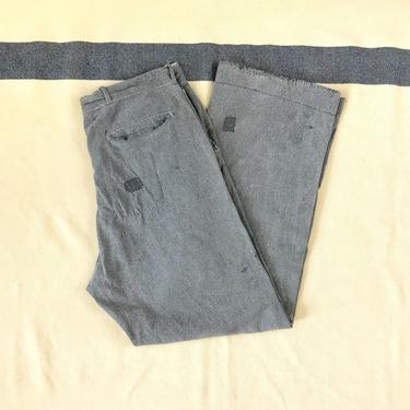 Size 33x29 Vintage Men’s 1930s 1940s Salt and Pepper Covert Cloth Cotton Twill Distressed Gray Work Pants with Visible Mending 