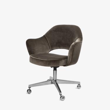 Saarinen Executive Arm Chair in Velvet, Swivel Base