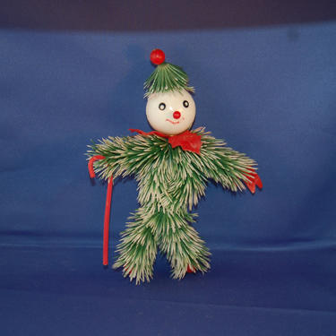 Unusual Mid Century Frosted Evergreen Pine Branch / Bough Poseable Body Snowman w/ Hat, Holly Collar and Berry Feet Christmas Ornament Decor 