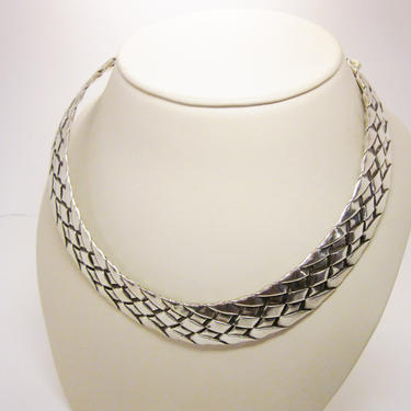 Vintage Minimalist Style Mexican Artisan Sterling Silver Basketweave Motif Collar Necklace 