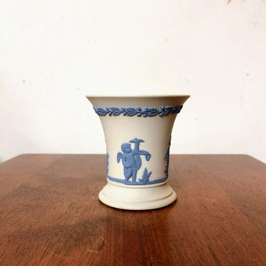 Vintage Wedgwood Jasperware Pale Blue on Cream Cupid Season Posey Pot 