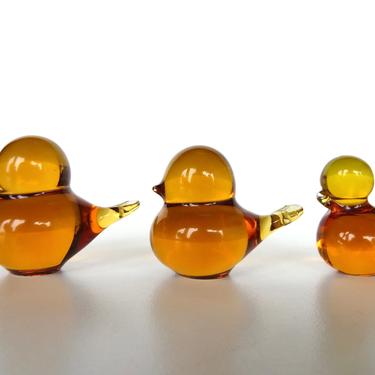 Set of 3 Vintage Amber Colored Glass Birds From Sweden, Miniature Scandinavian Glass Figurines, Expecting Pregnancy Gift 