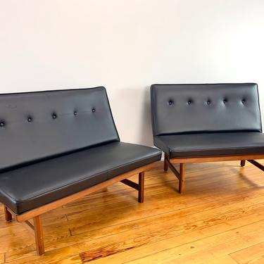 Pair of Jens Risom Style Mid Century Modern Walnut Settees Loveseats Sofas 