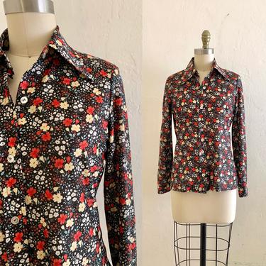 vintage 70's floral printed blouse // button down flowers top 