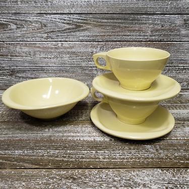 Vintage Boontonware Dishes, Lemon Yellow Dinnerware, Plastic Melamine Melmac Dish Set, 1950's Retro Kitchen Decor, Vintage Kitchen 