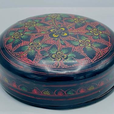 Vintage Lacquerware Asian Coaster set- Black and Red- Nice Condition 