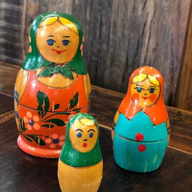 Vintage MCM Wooden Nesting Dolls Handpainted Handmade Cute Charming Cottagecore Danish Russian Made In USSR Decor Figurines Small 
