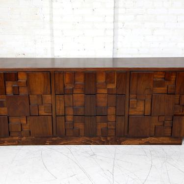 Vintage mcm 9 drawer dresser brutalist style by Lane furniture VA | Free delivery in NYC and Hudson valley area 