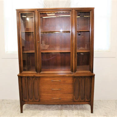 Mid Century Modern Kent Coffee Perspecta china cabinet / hutch 
