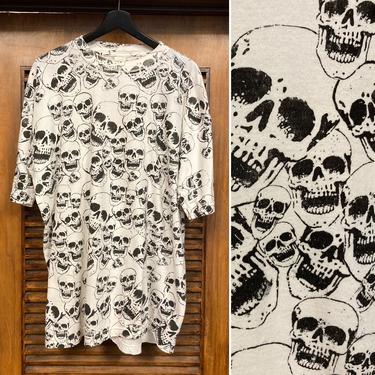 Vintage 1990’s All Over Print Skull Punk Skate Style Tee Shirt, 90’s T Shirt, 90’s Skate Shirt, Vintage Streetwear, Vintage Clothing 