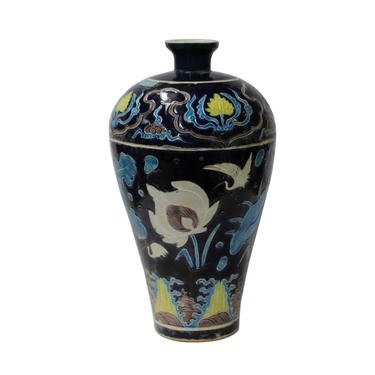 Handmade Ceramic Navy Blue White Dimensional Flower Motif Vase cs4616E 