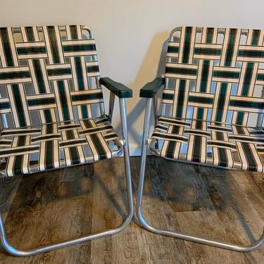 Set of 2 Vintage Webbed Aluminum Folding Lawn Chairs 