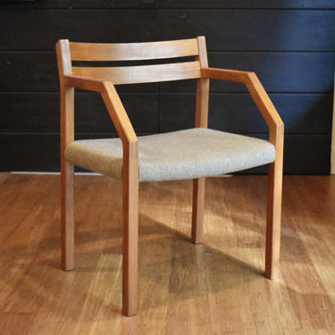 Single teak J.L. Moller captains chair, model 402 (three available) 