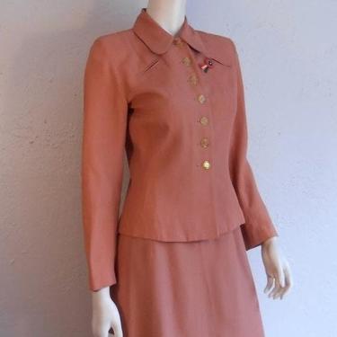 50% Off Sale It Is All Hush Hush - Vintage WW2 1940s Muted Salmon Coral Rayon Suit w/Butterscotch Lucite Buttons - 8/10 