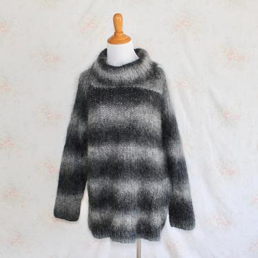 Vintage 90s Mohair Sweater, 1990s Oversized Sweater, Ombre Sweater, Fuzzy Sweater, Turtleneck, Black, Gray, Wool 