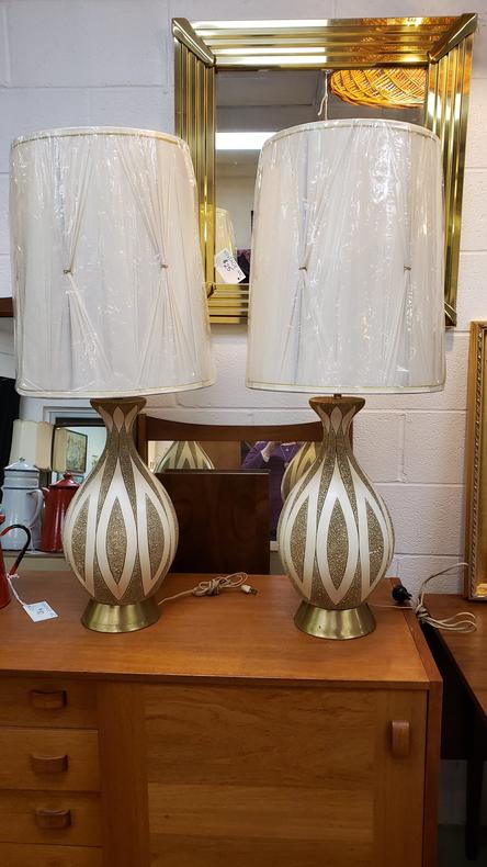 Pair of mid-century Modern table lamps