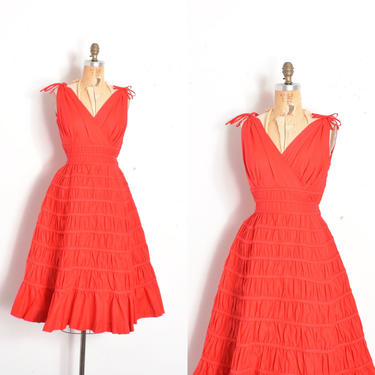 Vintage 1950s Dress / 50s Ruched Cotton Sundress / Cherry Red ( small S ) 