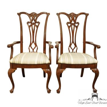 Set of 2 UNIVERSAL FURNITURE Traditional Chippendale Style Dining Arm Chairs 