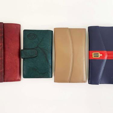 True Vintage Buxton Cowhide Wallet Kisslock Money Holder Bill Fold Accessories Gold Coin Change Purse Check Book 1970s 70s Red Green Blue 