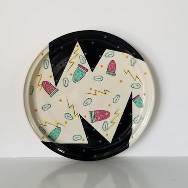 1980s Kelly Swope Postmodern-Style Hand-Painted Decorative Pottery Plate. 