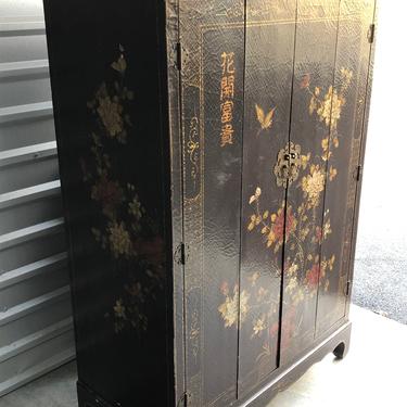 Asian lacquer cabinet Chinese ornate cupboard gold red Asian media console 