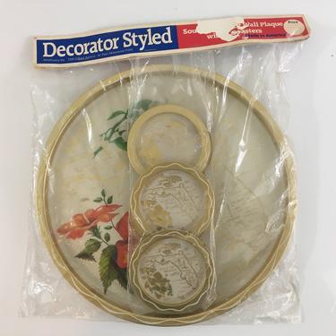 Metal Florida Drink Tray and Coasters Plate Souvenir Retro Round Tiki Hibiscus Mid-Century Barware NOS Deadstock White Gold 