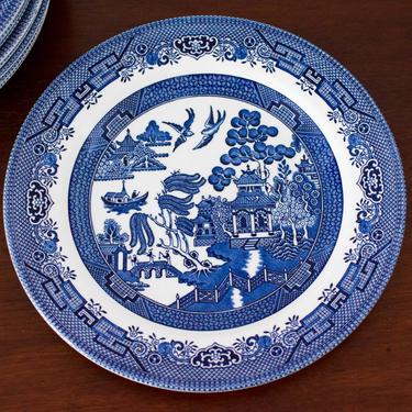 Set of 9 Churchill Blue Willow Dinner Plates 