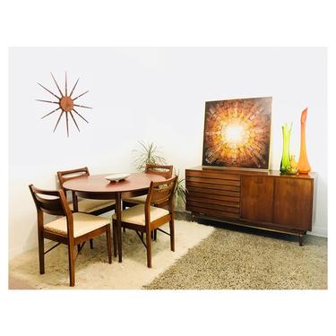 (SOLD) Mid Century Modern American of Martinsville Walnut Dining Table w/4 Chairs