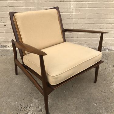 Cane back lounge chair 