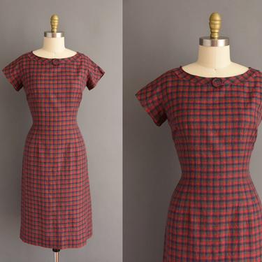 50s dress - vintage 1950s dress - red gray plaid cotton short sleeve wiggle dress - Size Medium red plaid print Fall cotton wiggle dress 