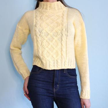 Vintage 1980’s Light Yellow Knit Funnel Turtle Neck Collar Pullover Sweater by Cristina Acrylic Size Small 