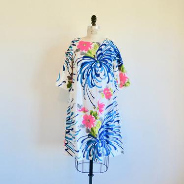 Vintage Hawaiian Tropical Flowers Print Dress A Line Bell Sleeves Cutouts Knee Length Resort Luau Alice Polynesian Fashion Size Large 
