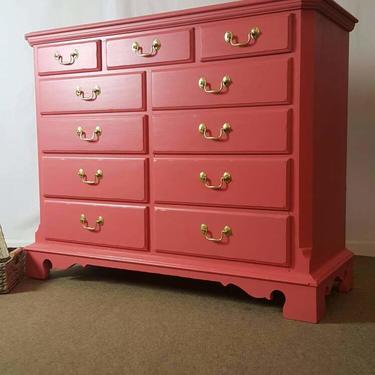 Thomasville Coral Dresser / bureau / chest of drawers / nursery accent dresser / 11 drawers dresser / large dresser by Unique
