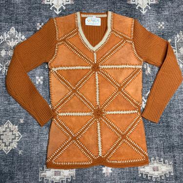 1970s Knit Split Suede Patch and Acrylic Sweater Pumpkin Small 34 Bust Vintage Hippie Boho Chic 