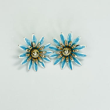 Vintage 1960s Sarah Coventry Blue Flower Clip Ons 