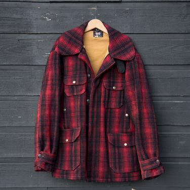 40s 50s Vintage Woolrich Coat, Red and Black Mackinaw Plaid Wool Jacket, Buffalo Plaid Hunting Jacket, Grunge Checkered Flannel Cruiser 
