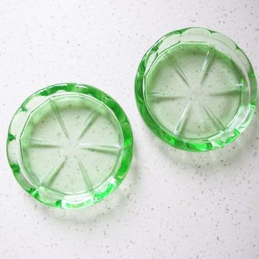 Vintage 30s Depression Glass Green Coasters Set 2 - 1930s Jeanette Glass Round Drink Coasters - Best Friend Gift 
