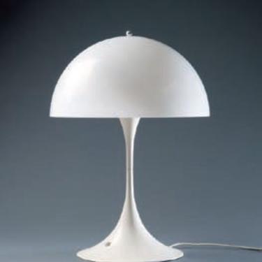 Verner Panton Louis Poulsen White Panthella Table Lamp