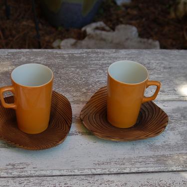 Pair of Kenji Fujita for Freeman Lederman Golden White Tall Espresso Cups and Palowina Wood Triangular Saucers w One Paper Label ~ Excellent 